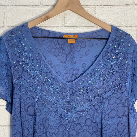 Blue Sakkas Top With Beautiful Details and Color Plus Size - Picture 3 of 11